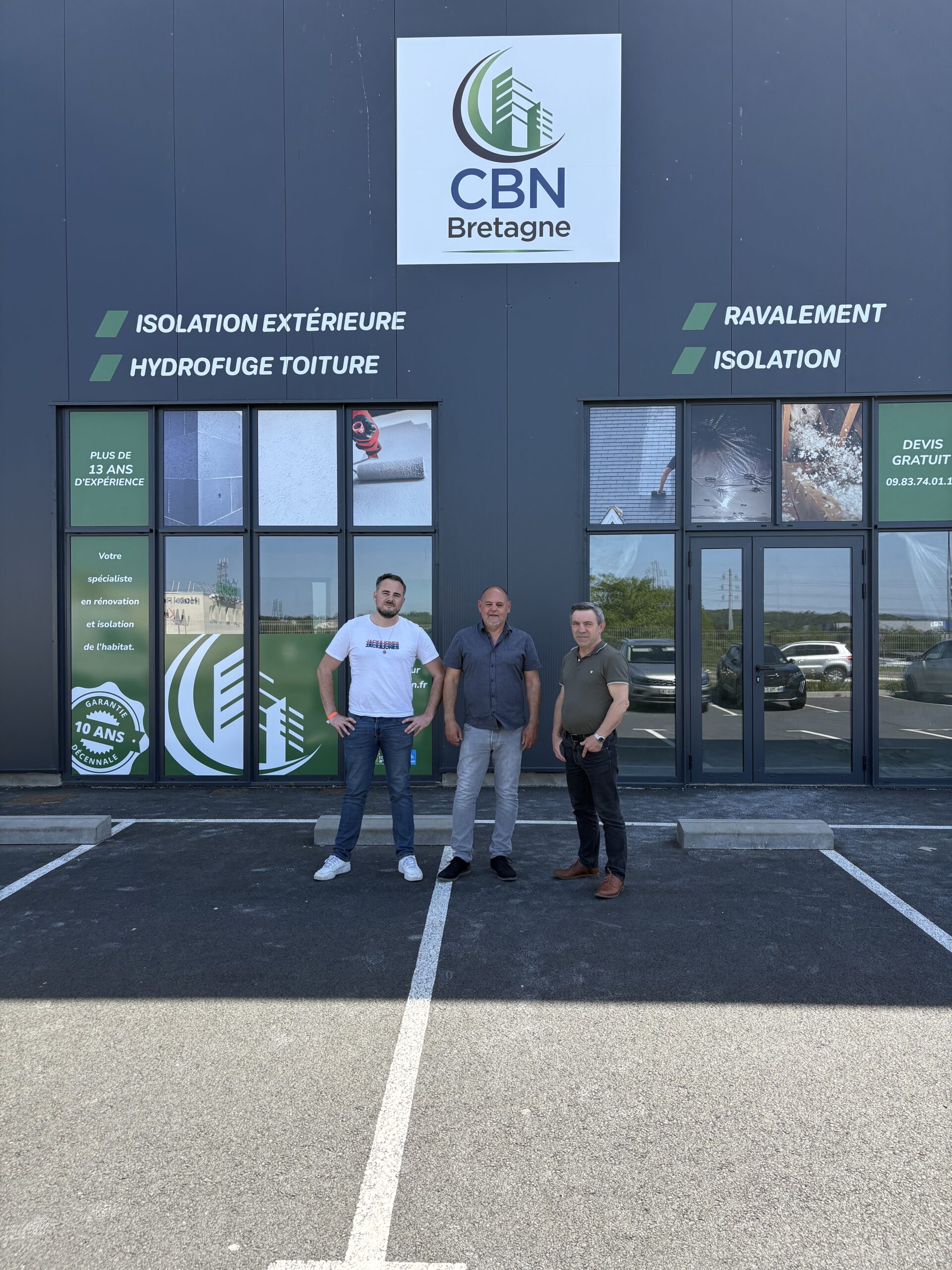 Équipe CBN Bretagne devant les locaux Ergué-Gabéric Finistère